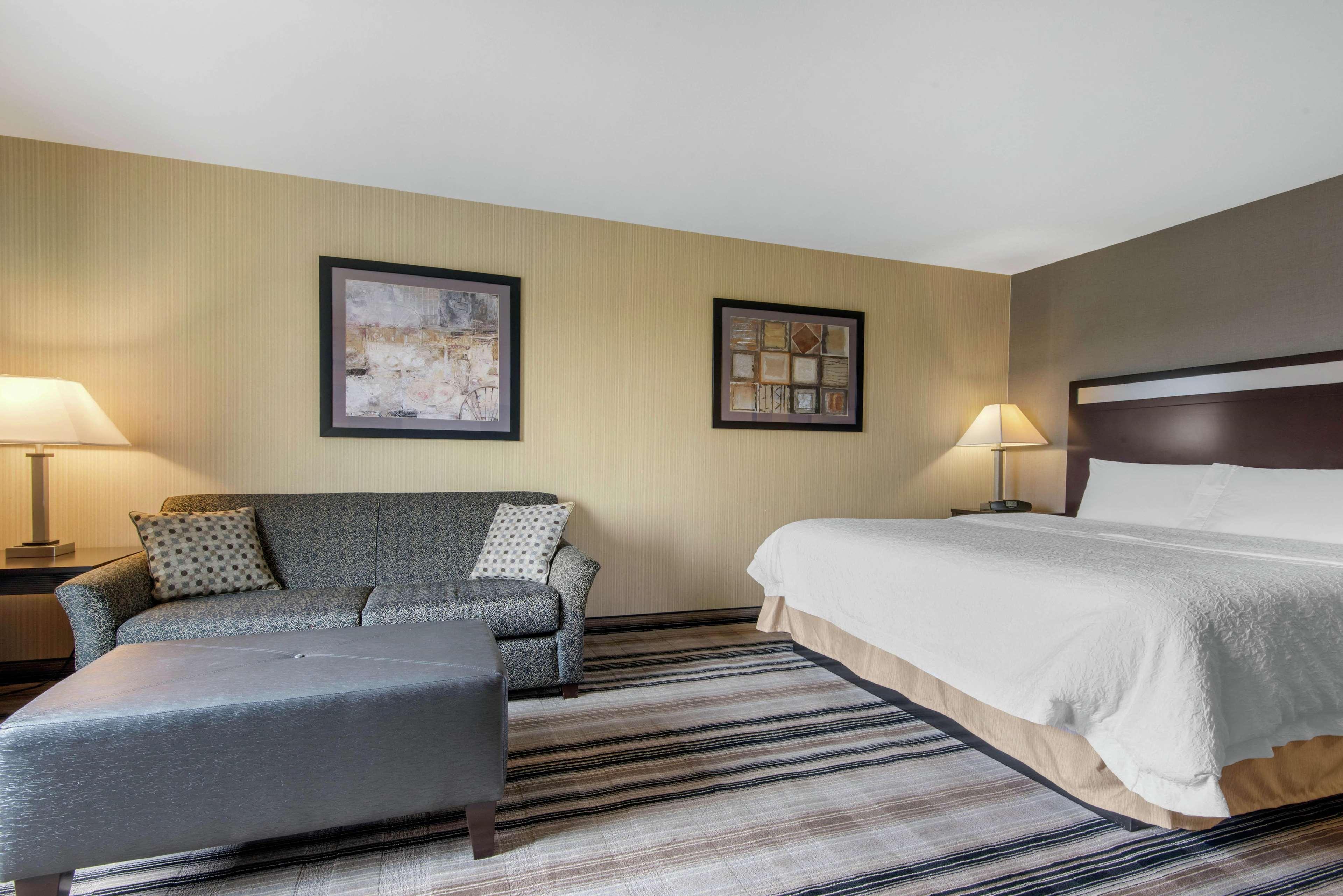 Hampton Inn Meadville Buitenkant foto