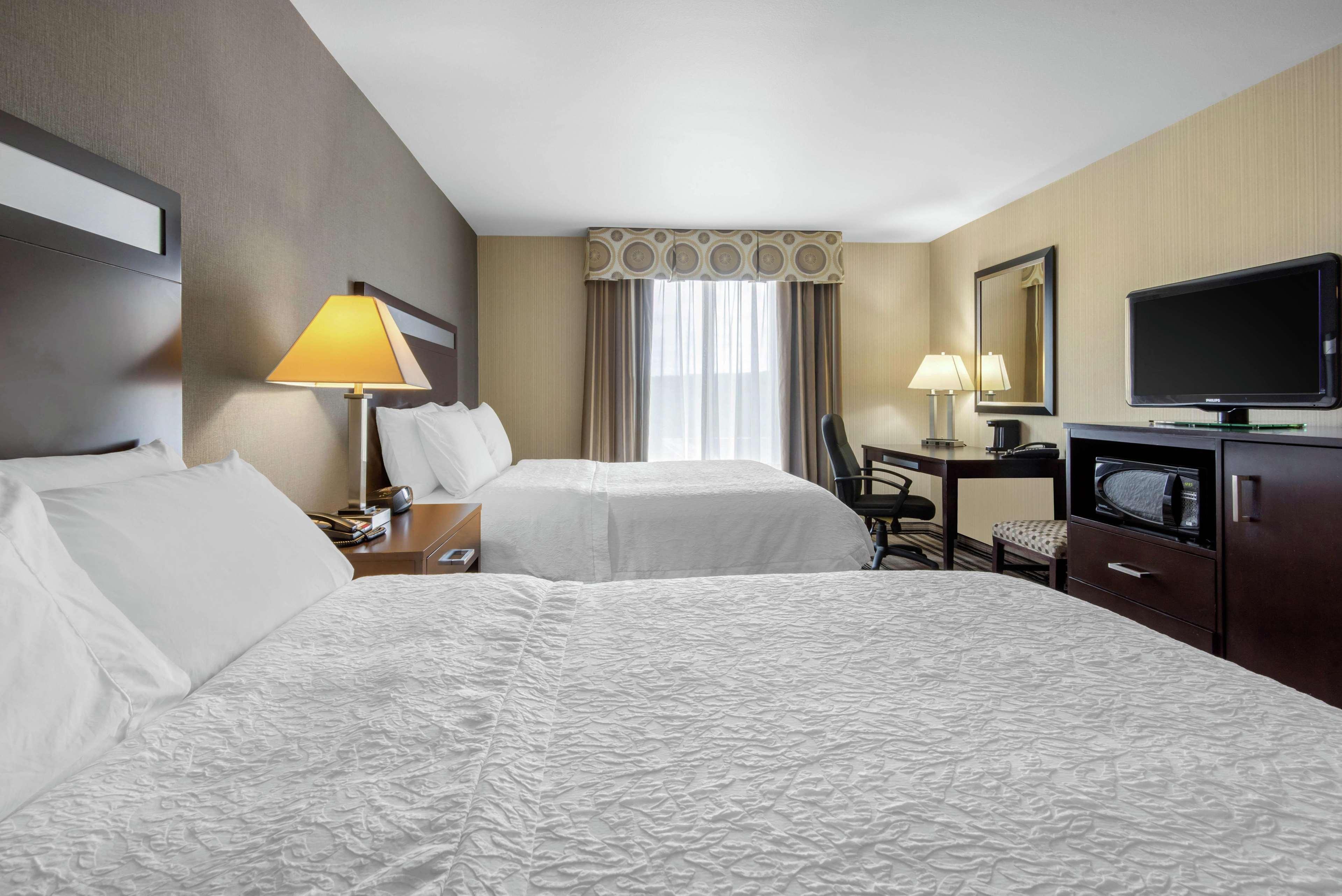 Hampton Inn Meadville Buitenkant foto