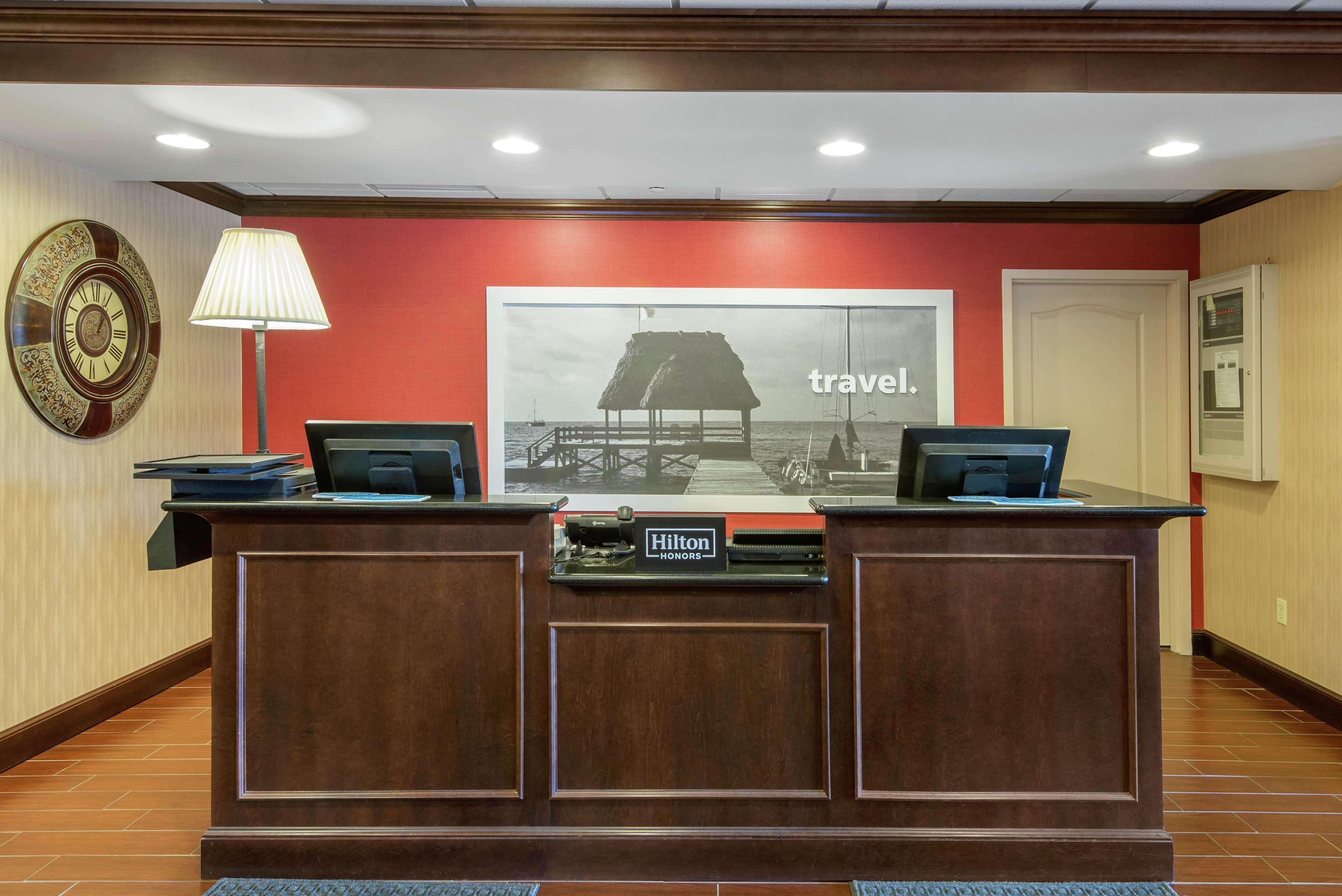 Hampton Inn Meadville Buitenkant foto