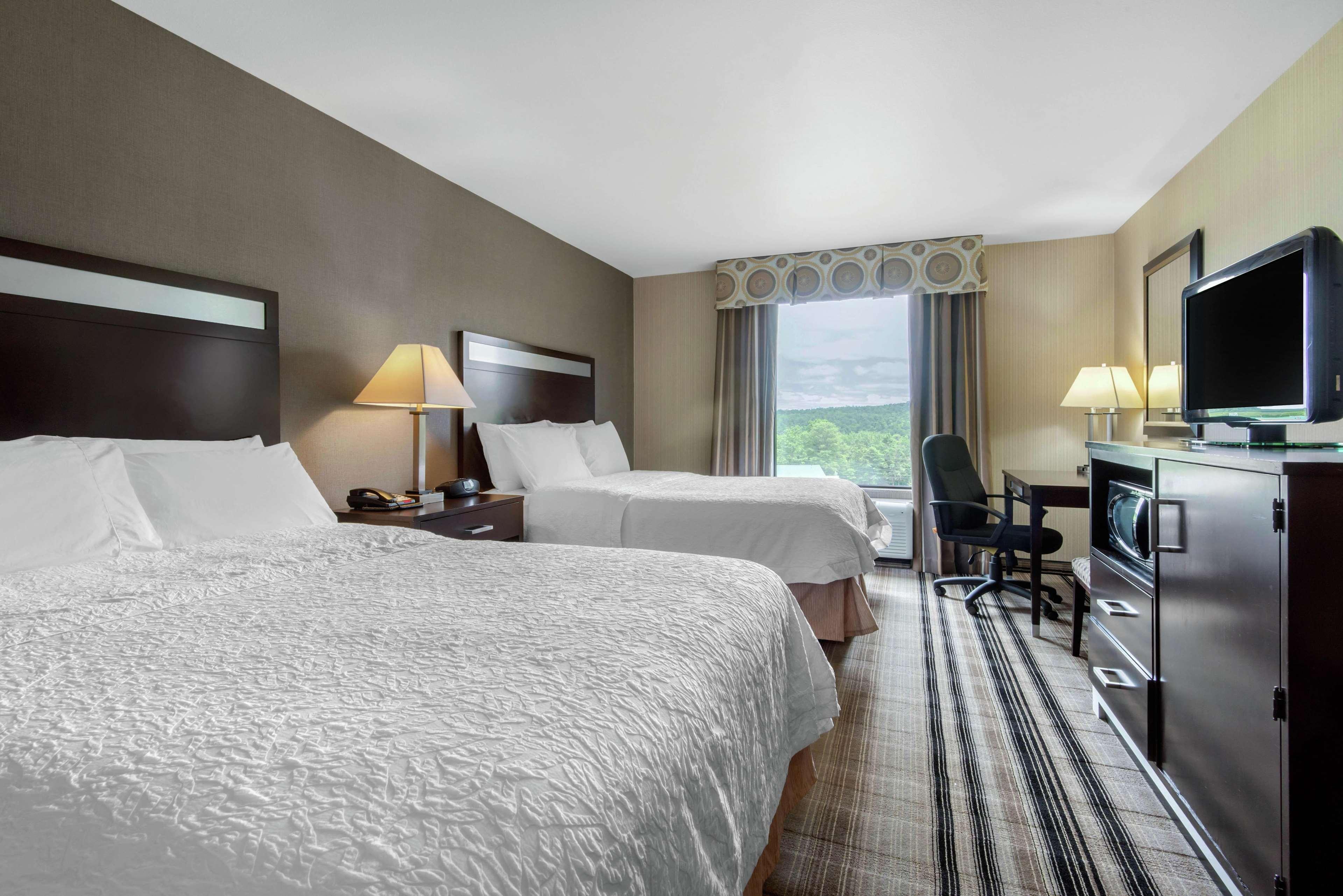 Hampton Inn Meadville Buitenkant foto