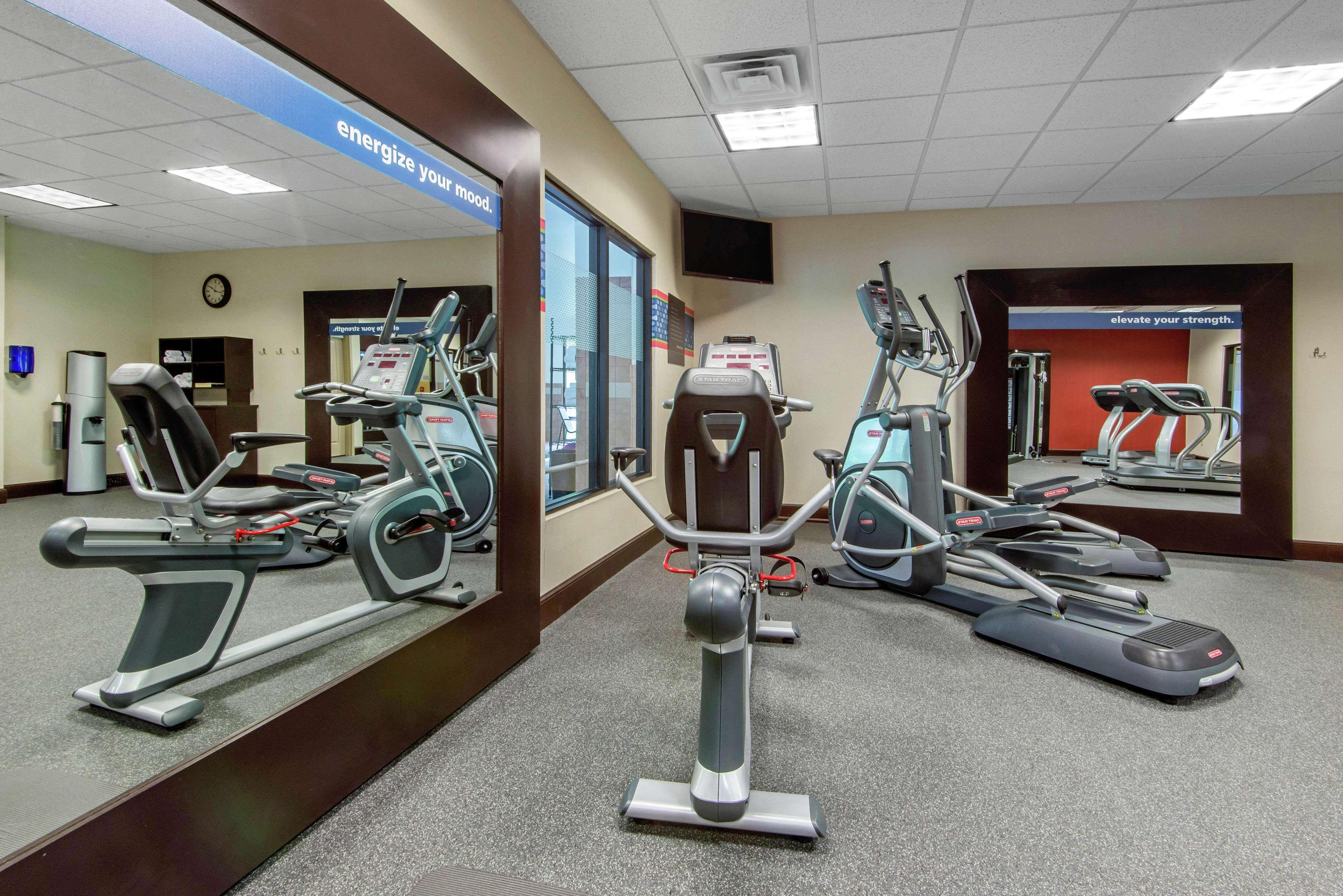 Hampton Inn Meadville Buitenkant foto