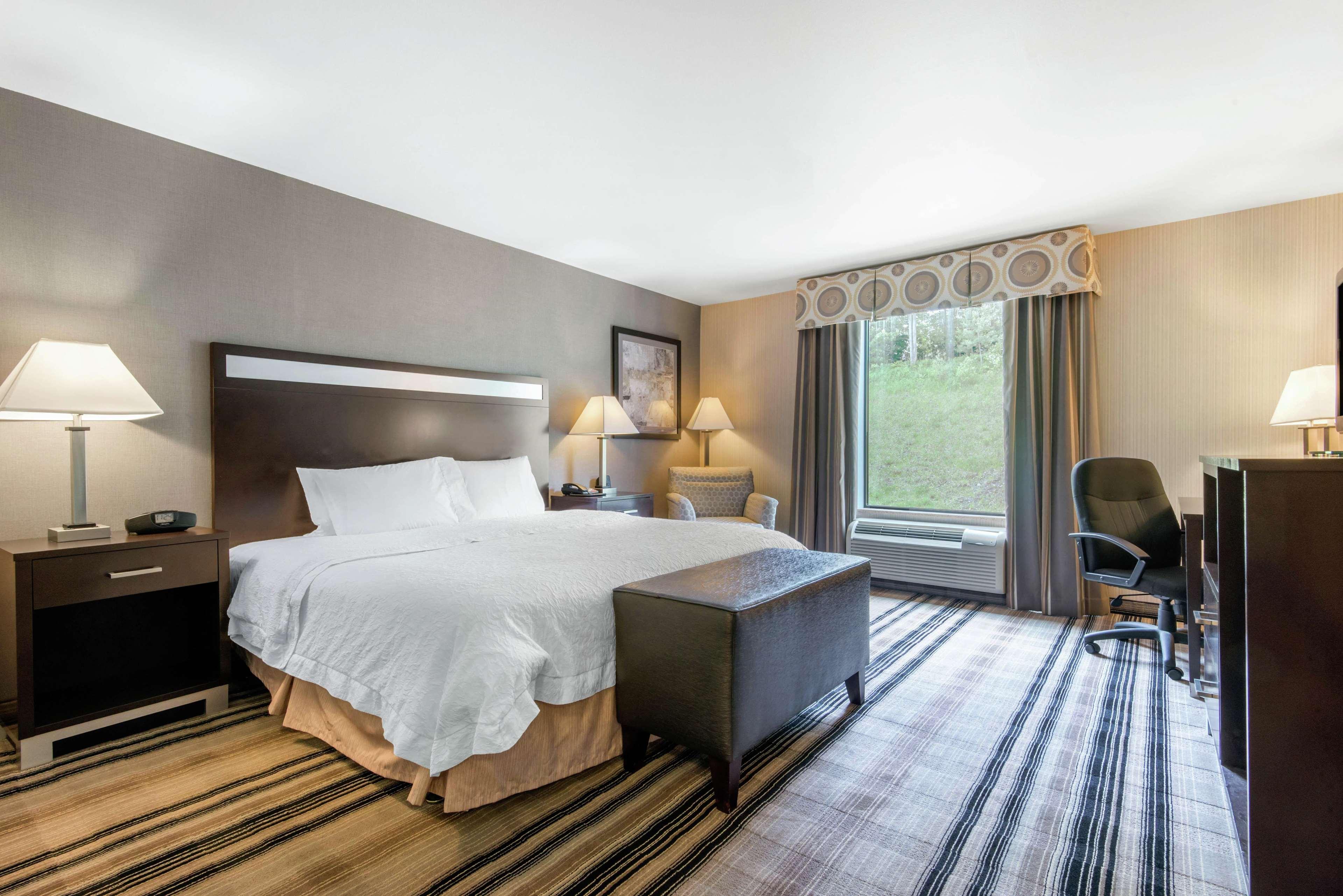 Hampton Inn Meadville Buitenkant foto
