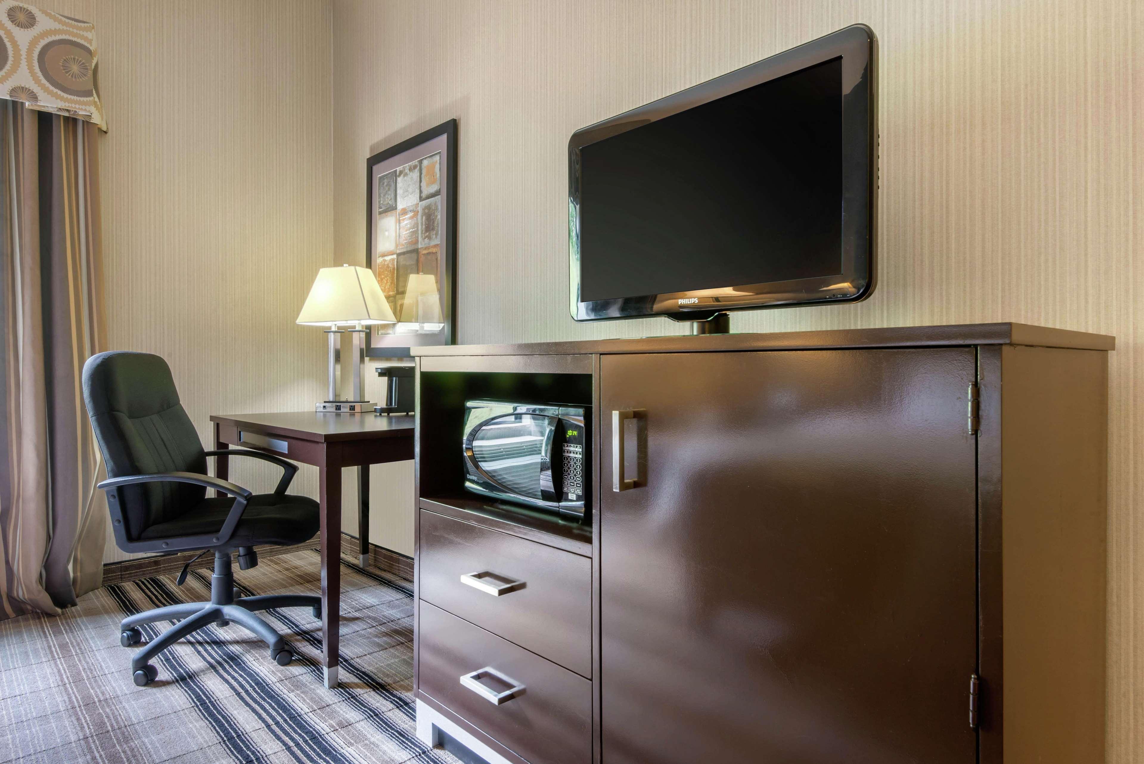 Hampton Inn Meadville Buitenkant foto