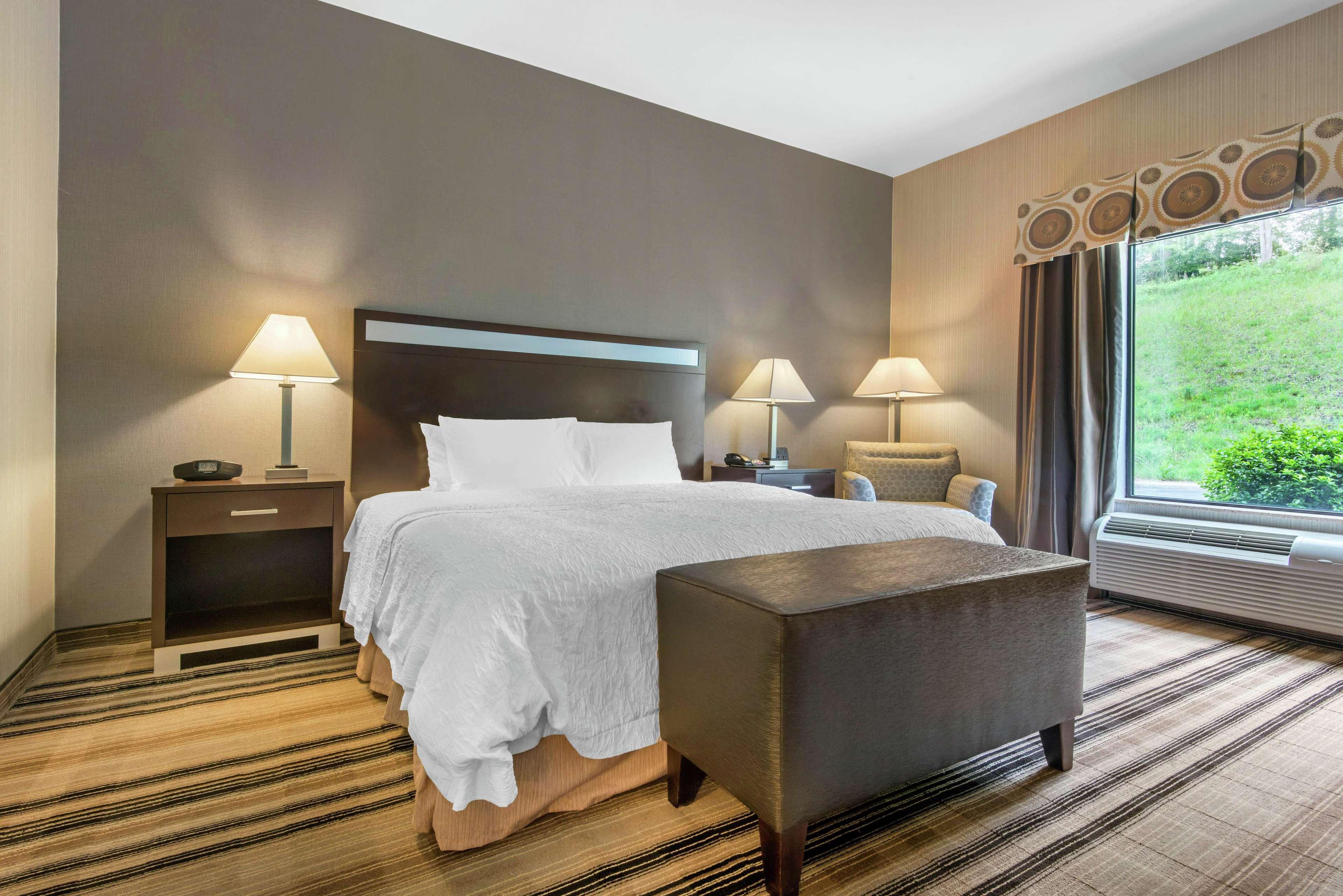 Hampton Inn Meadville Buitenkant foto