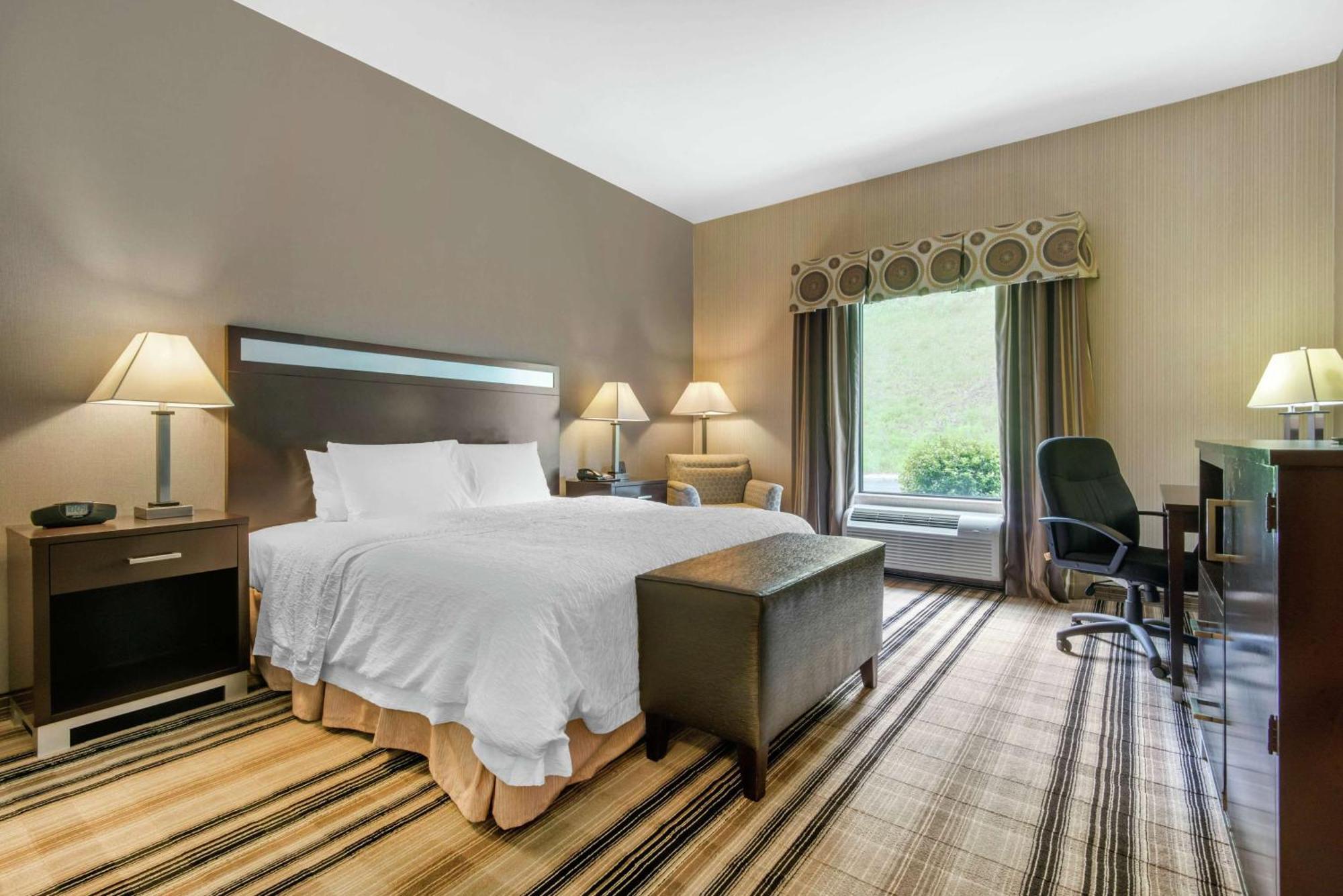 Hampton Inn Meadville Buitenkant foto
