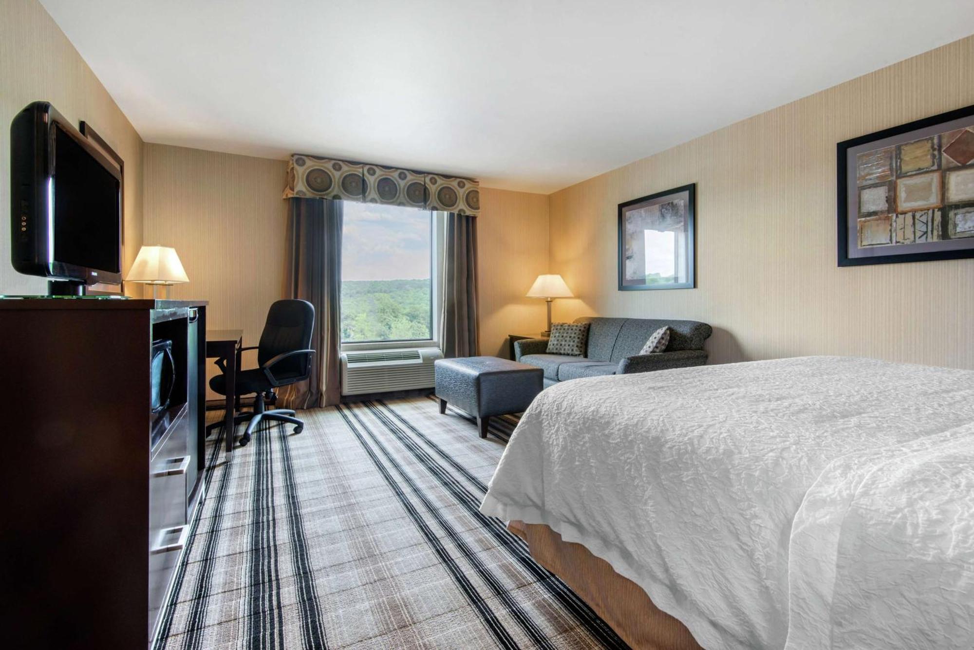 Hampton Inn Meadville Buitenkant foto