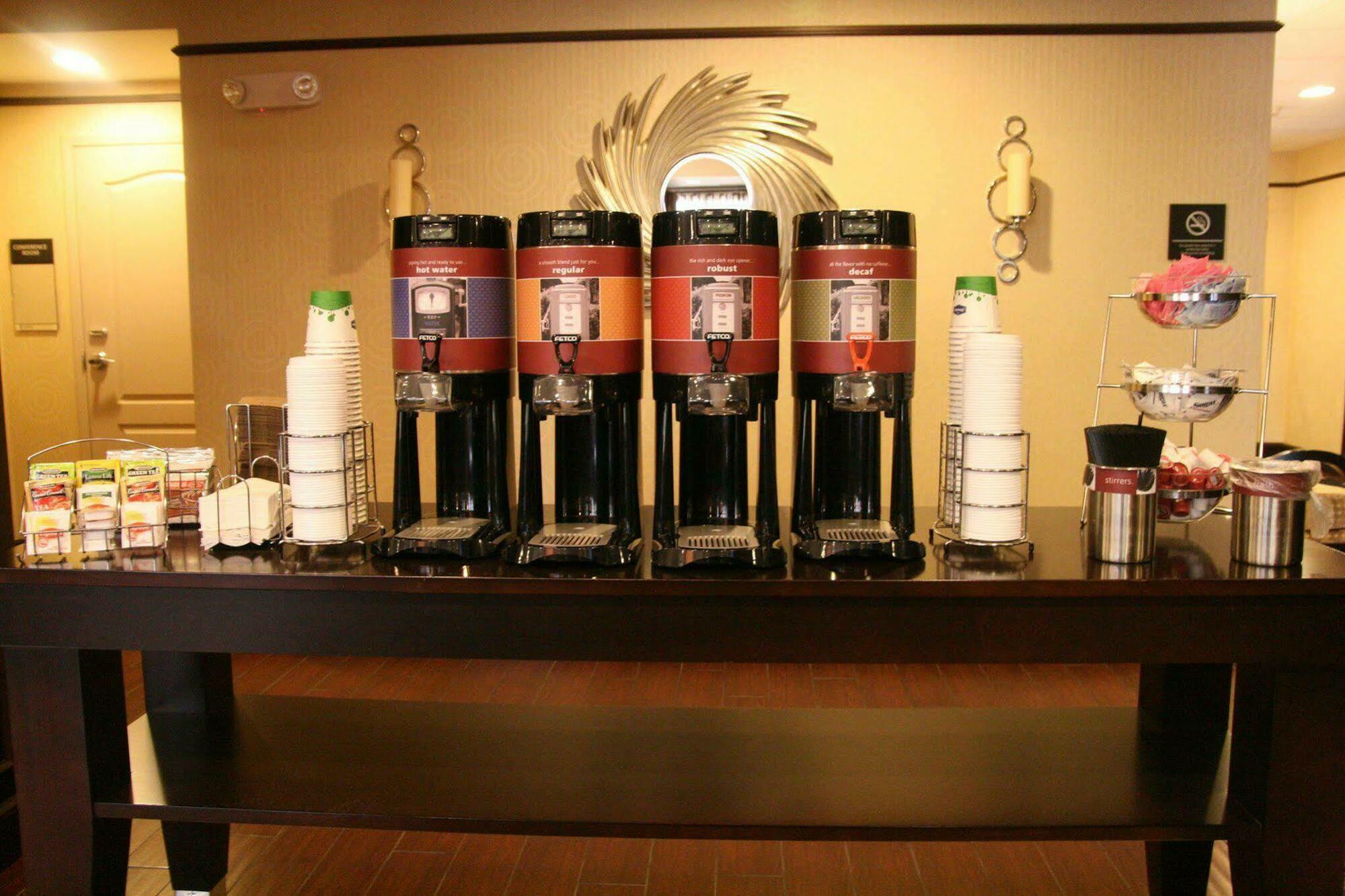 Hampton Inn Meadville Restaurant foto